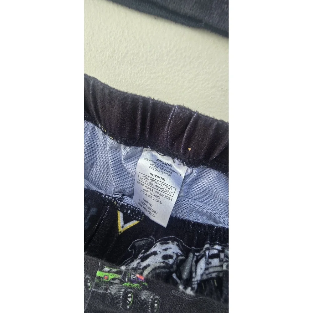 Monster Jam Boys 2-Piece Long Sleeve Tee Pajama Set (Size 10)
